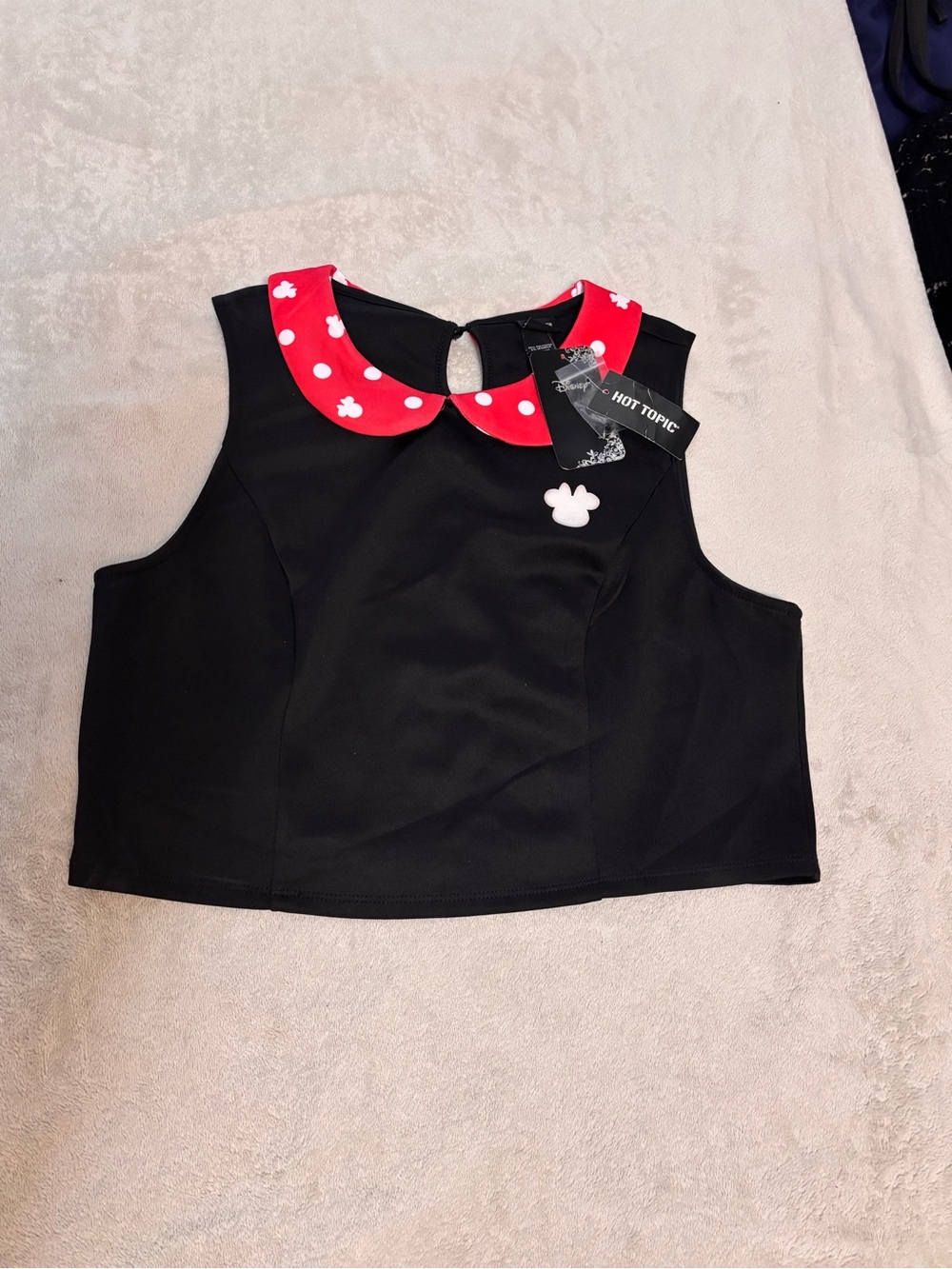 Minnie Mouse Disney/Hot Topic Women’s Crop Top